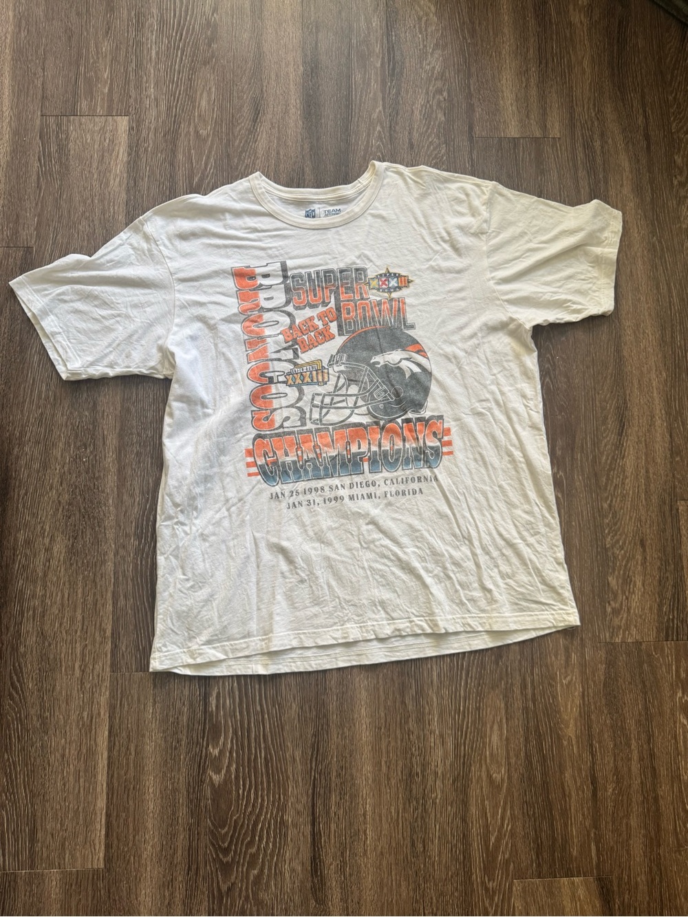 NFL Denver Broncos White Graphic Super Bowl Champions Tee